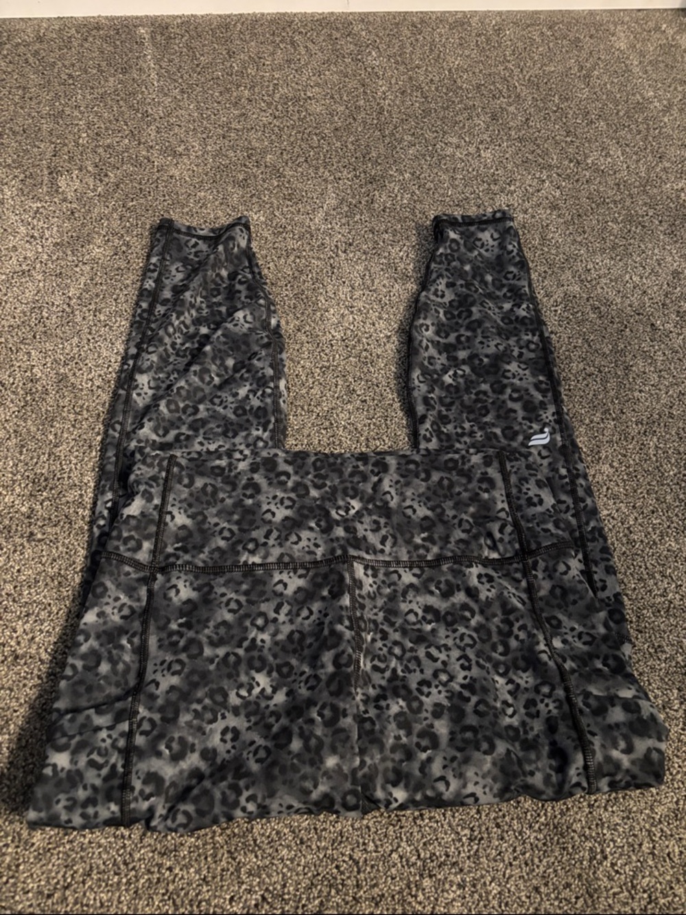 Fabletics Gray & Black Leopard Print Leggings